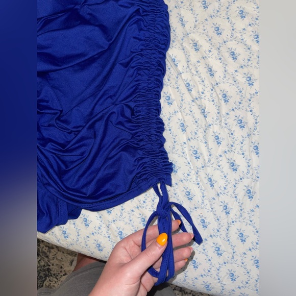 going out halter dress - Picture 4 of 5